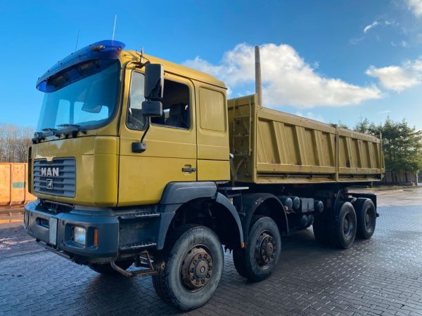Camion benne tri-benne MAN 32.410 8x6 Meiller - Image 4