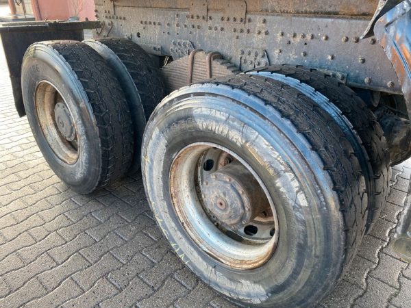 Camion benne tri-benne MAN 32.410 8x6 Meiller - Image 15