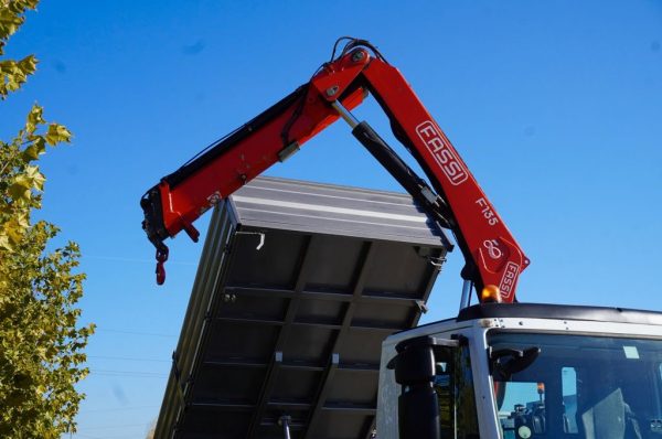 Iveco Stralis 310 E6 / NEW 3-sided tipper / Fassi F135 - Image 17