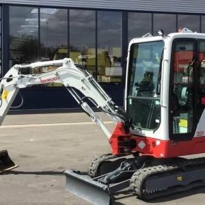 Mini pelle Takeuchi TB225, Année 2020