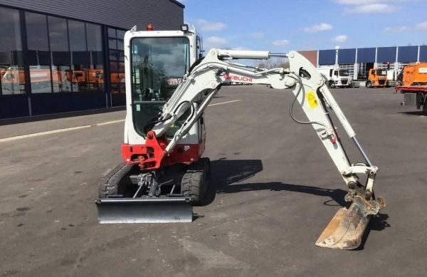 Mini pelle Takeuchi TB225, Année 2020 - Image 5