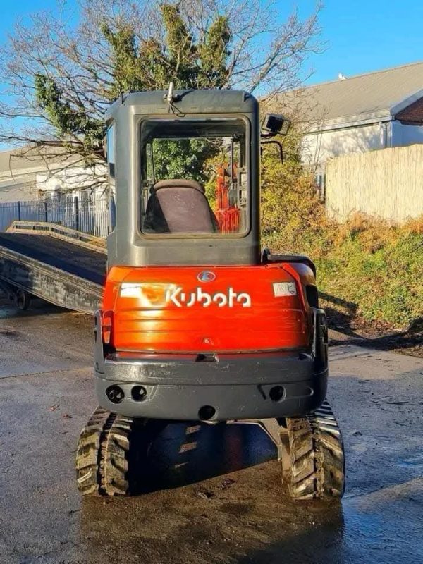 Mini pelle KUBOTA KX71-3 / 2,8 TONNES  - Image 3