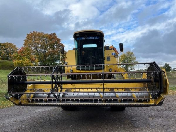 Moissonneuse-batteuse New Holland TC54 - Image 16