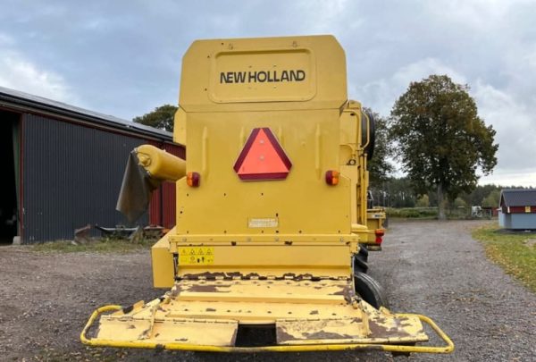 Moissonneuse-batteuse New Holland TC54 - Image 9