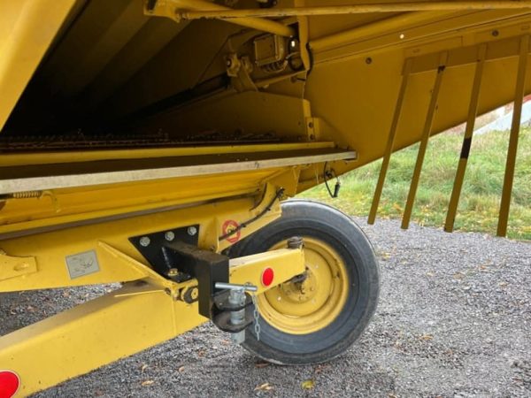 Moissonneuse-batteuse New Holland TC54 - Image 33