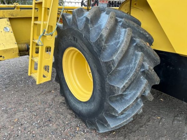 Moissonneuse-batteuse New Holland TC54 - Image 28