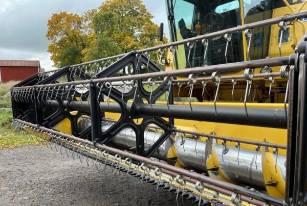 Moissonneuse-batteuse New Holland TC54 - Image 6