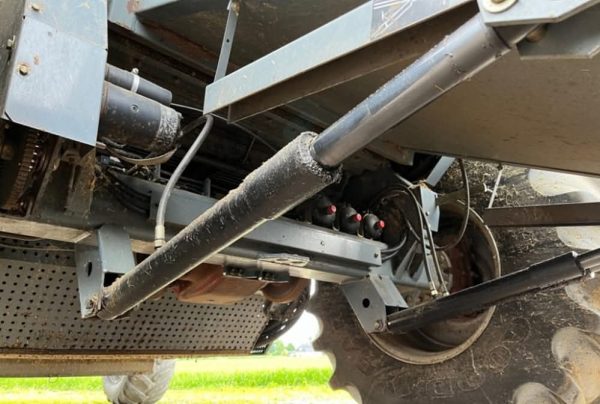 Moissonneuse-batteuse Massey Ferguson 7256 - Image 9