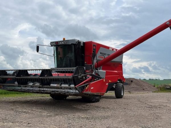 Moissonneuse-batteuse Massey Ferguson 7256 - Image 30