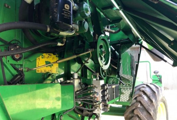 Moissonneuse-batteuse John Deere 1570 - Image 31
