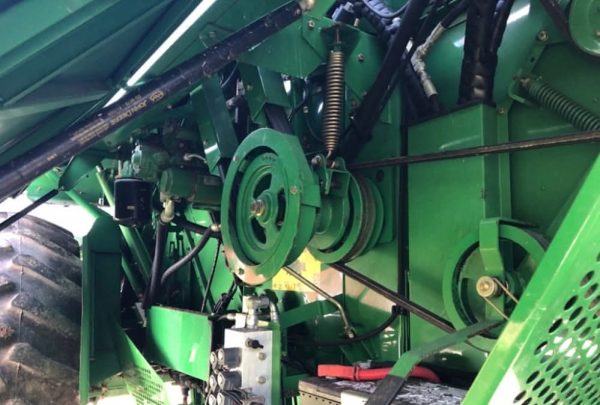 Moissonneuse-batteuse John Deere 1570 - Image 28