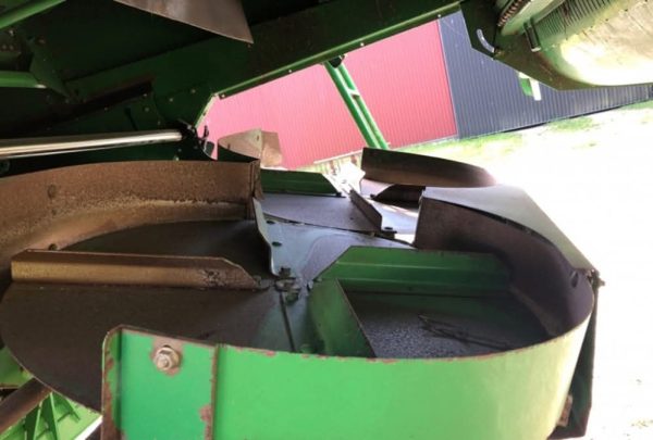 Moissonneuse-batteuse John Deere 1570 - Image 20