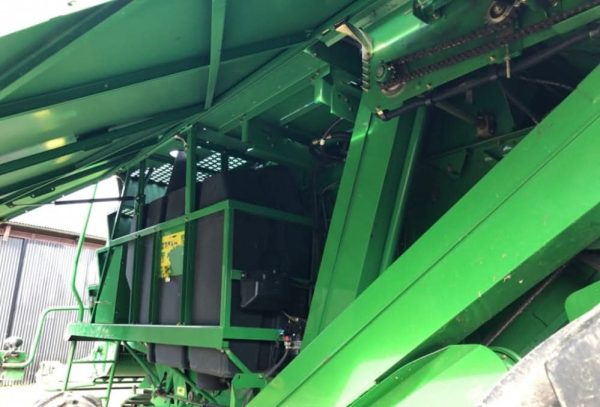 Moissonneuse-batteuse John Deere 1570 - Image 34