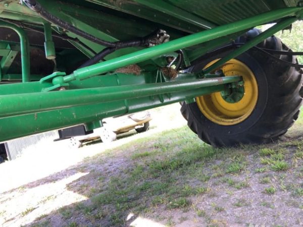 Moissonneuse-batteuse John Deere 1570 - Image 25