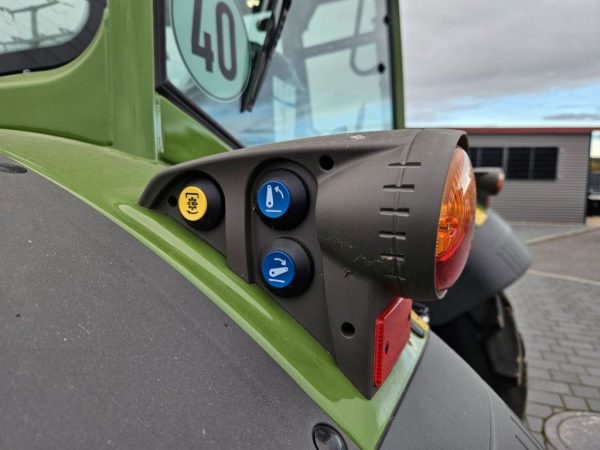 Fendt Traktor 209 S Vario GEN3 POWER SETTING2 Cargo 3X65 - Image 8
