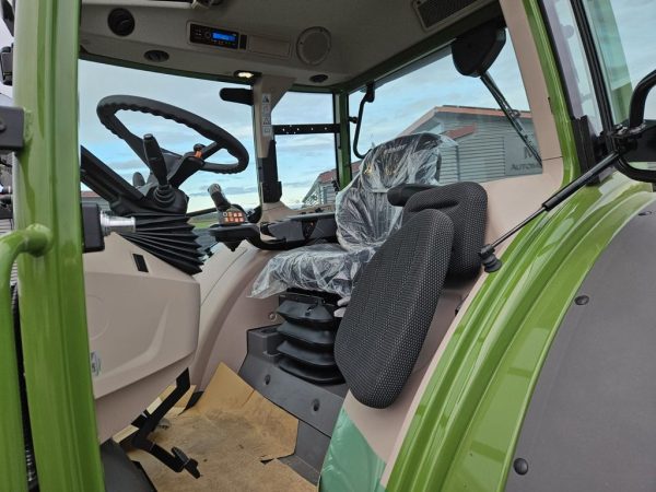 Fendt Traktor 209 S Vario GEN3 POWER SETTING2 Cargo 3X65 - Image 13