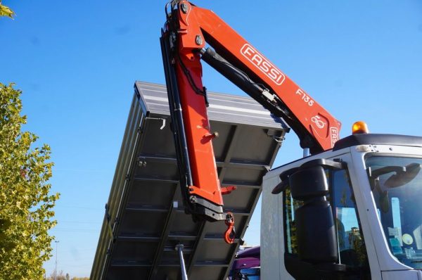 Iveco Stralis 310 E6 / NEW 3-sided tipper / Fassi F135 - Image 16
