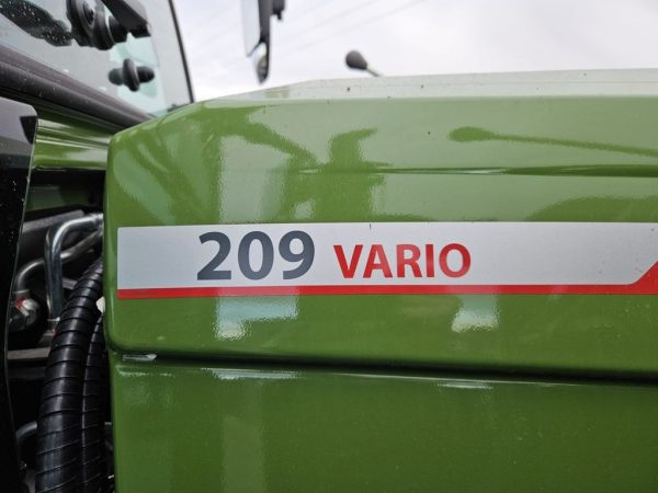 Fendt Traktor 209 S Vario GEN3 POWER SETTING2 Cargo 3X65 - Image 5