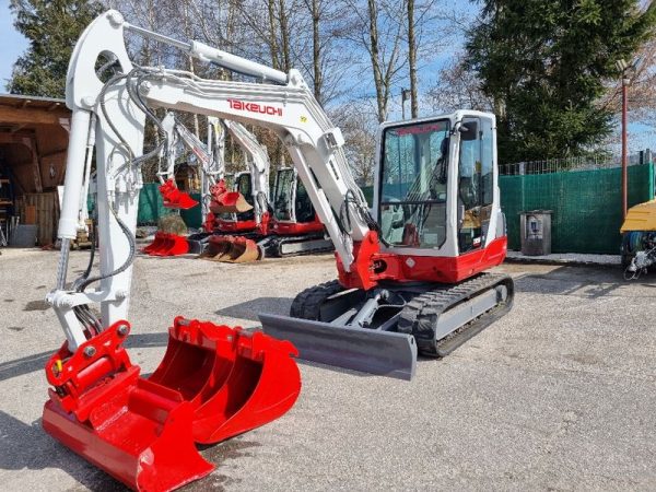 Marque : Takeuchi TB250